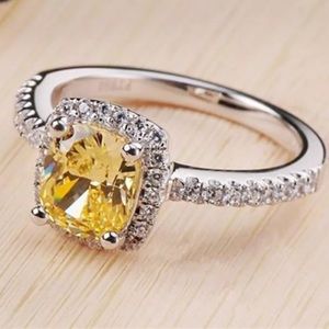 Pave Halo Engagement Ring | Size 7
